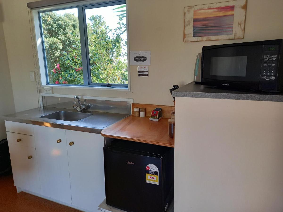 Raglan West Accommodation Units Eksteriør bilde