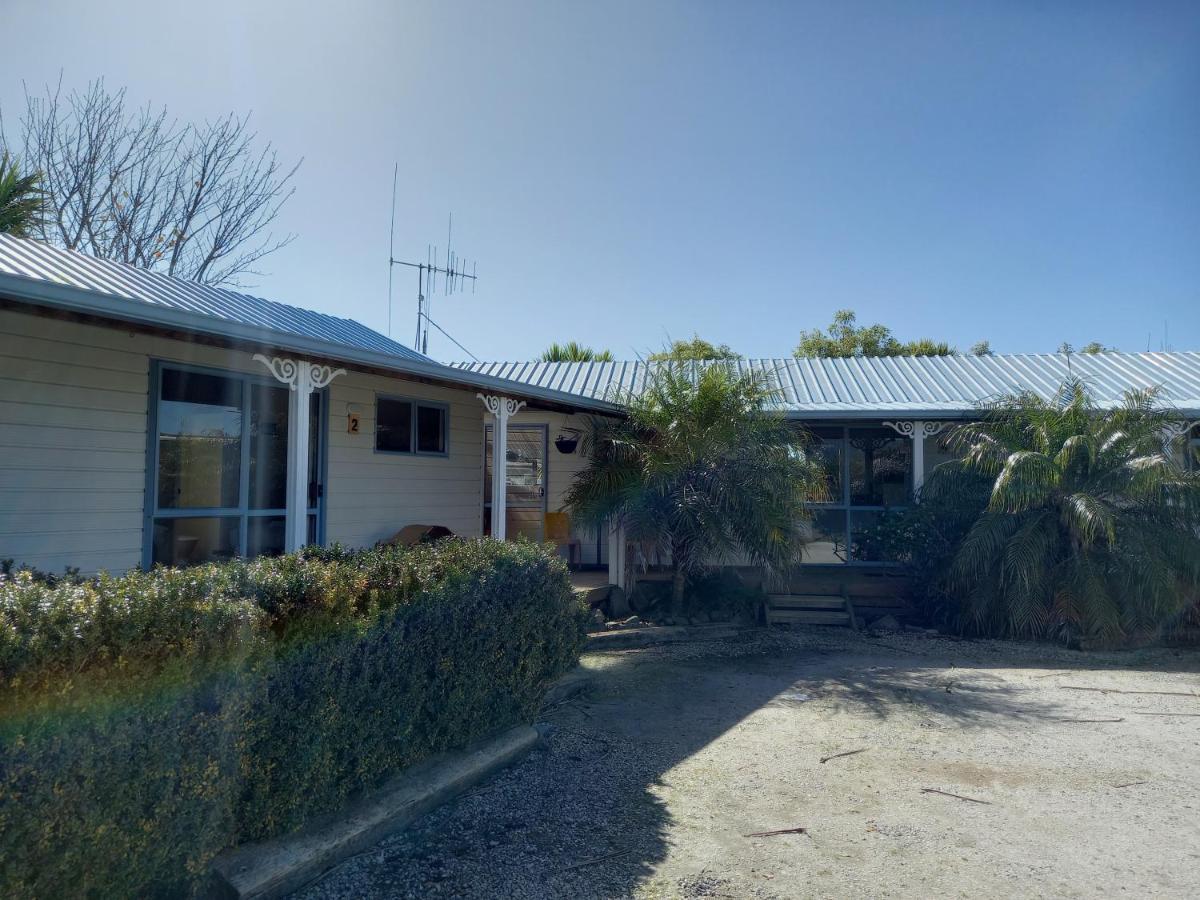 Raglan West Accommodation Units Eksteriør bilde