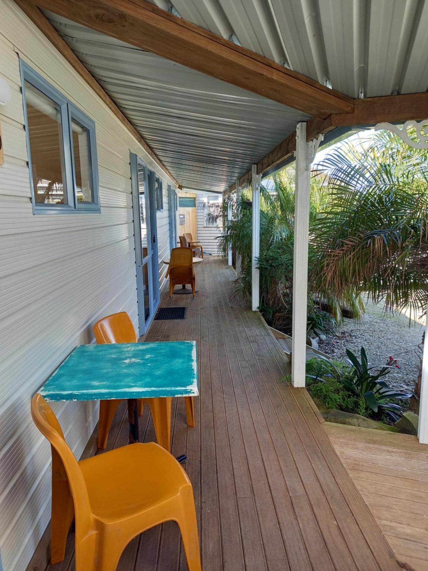 Raglan West Accommodation Units Eksteriør bilde